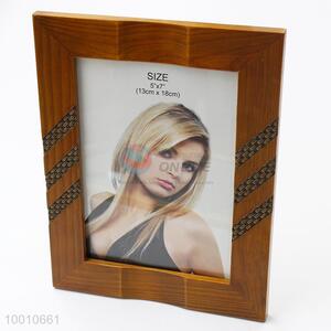 Pine wood <em>photo</em> <em>frame</em> with carved pattern