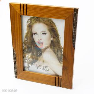 Wooden <em>photo</em> <em>frame</em> for home decoration