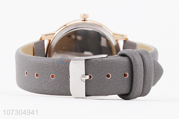 Popular PU Watchband Wrist Watch Cheap Women Watch
