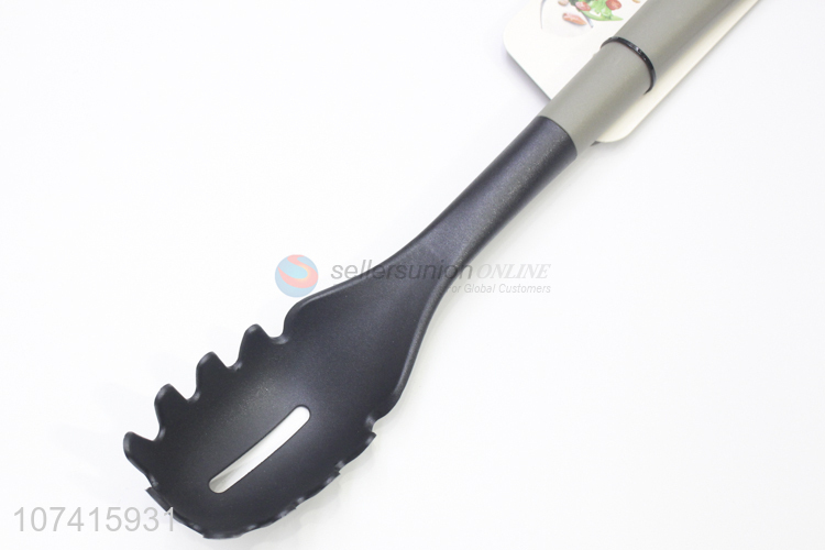Good Sale Fashion Nylon Spaghetti Spatula For Kitchen Use