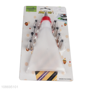 Hot selling cake decorating tool set pastry icing bag piping tips set