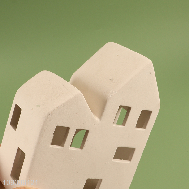 Factory price christmas decoration ceramic house ornament for sale