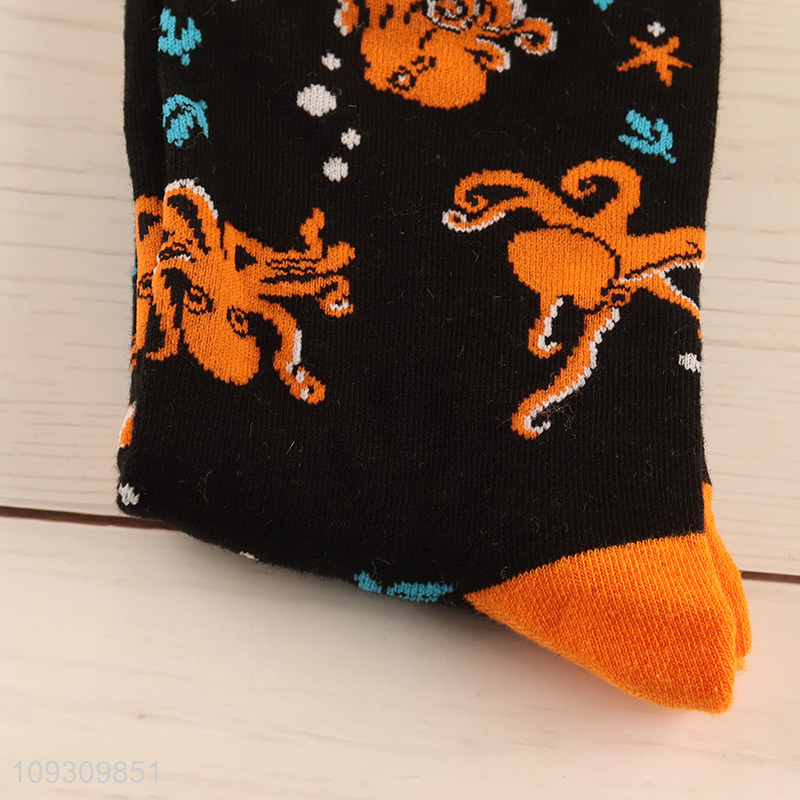 China wholesale fashion cotton socks women crew socks