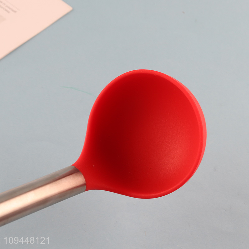 Latest products   silicone kitchen utensil soup ladle