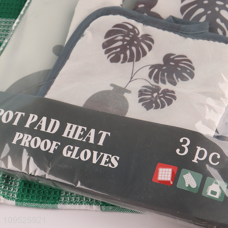 Latest products   3pcs kitchen apron heat pad oven mitts set