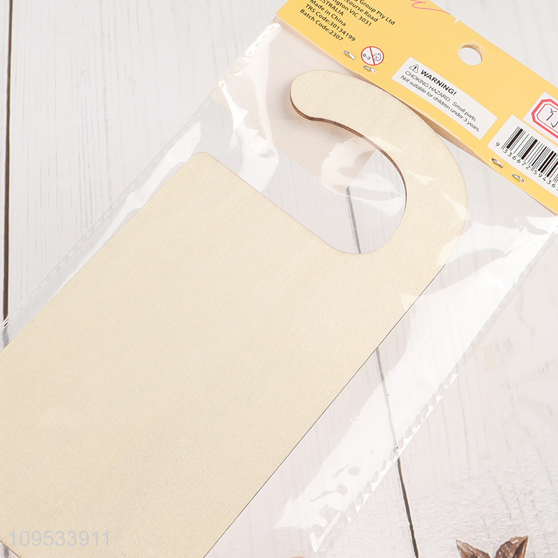 Good quality wooden door hanger colouring set